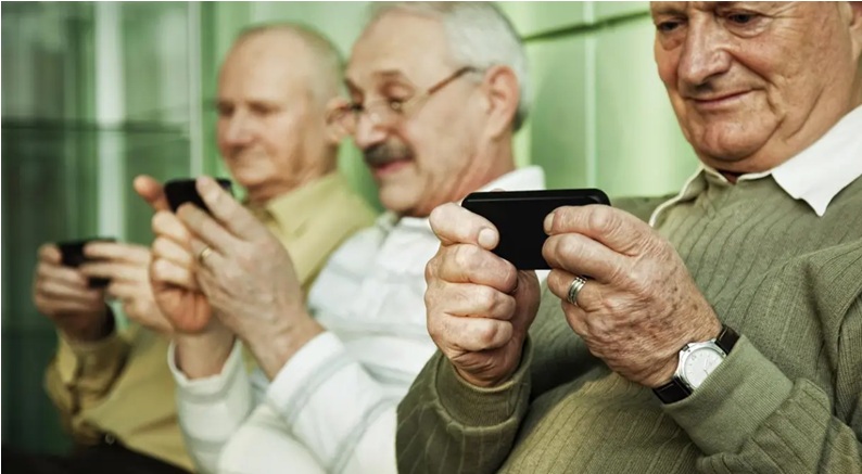 Terza età e mondo Internet - Centro Famiglia Sebino - Adrara San Martino